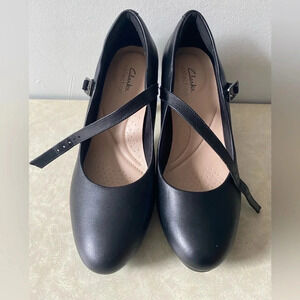Clarks Mary Jane High Heels - Like New Size‎ 9